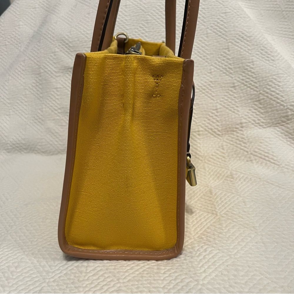 Michael Kors Mercer Messenger Crossbody Purse Jasmine Yellow - Canvas & Leather - Picture 8 of 16